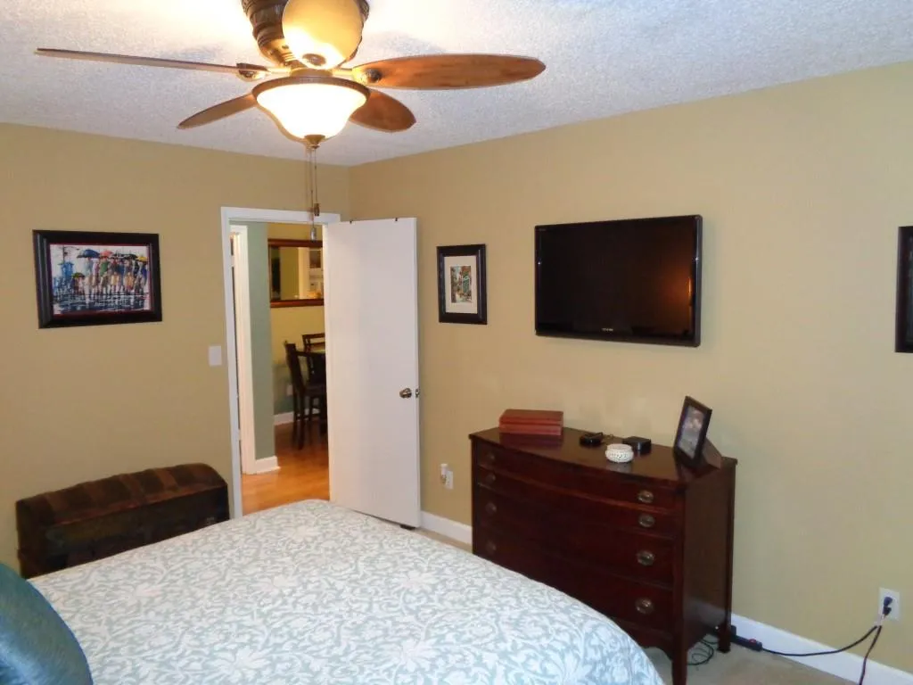 1512 Wingate Way, Sandy Springs, Georgia 30350, 2 Bedrooms Bedrooms, ,2 BathroomsBathrooms,Residential,Sold,1512 Wingate Way,6013528