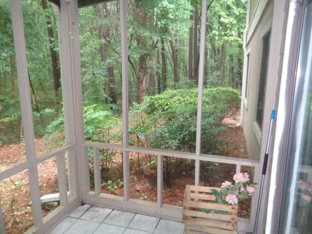 1512 Wingate Way, Sandy Springs, Georgia 30350, 2 Bedrooms Bedrooms, ,2 BathroomsBathrooms,Residential,Sold,1512 Wingate Way,6013528