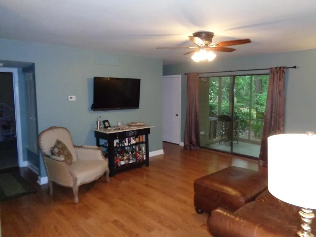 1512 Wingate Way, Sandy Springs, Georgia 30350, 2 Bedrooms Bedrooms, ,2 BathroomsBathrooms,Residential,Sold,1512 Wingate Way,6013528