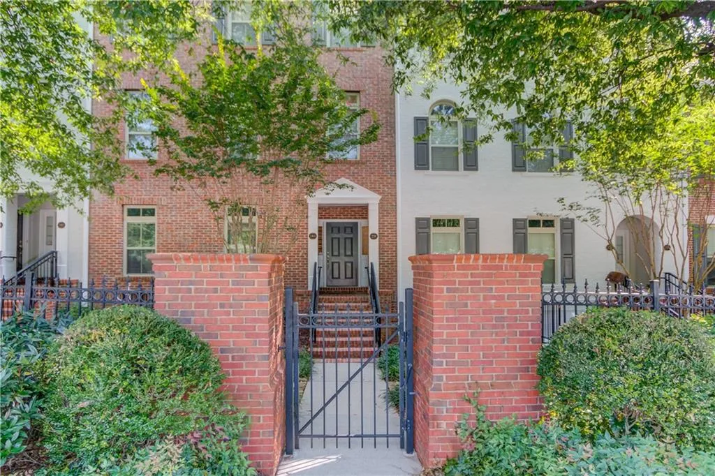 238 Le Gran Bend, Atlanta, Georgia 30328, 2 Bedrooms Bedrooms, ,2 BathroomsBathrooms,Residential,Sold,238 Le Gran Bend,7470347