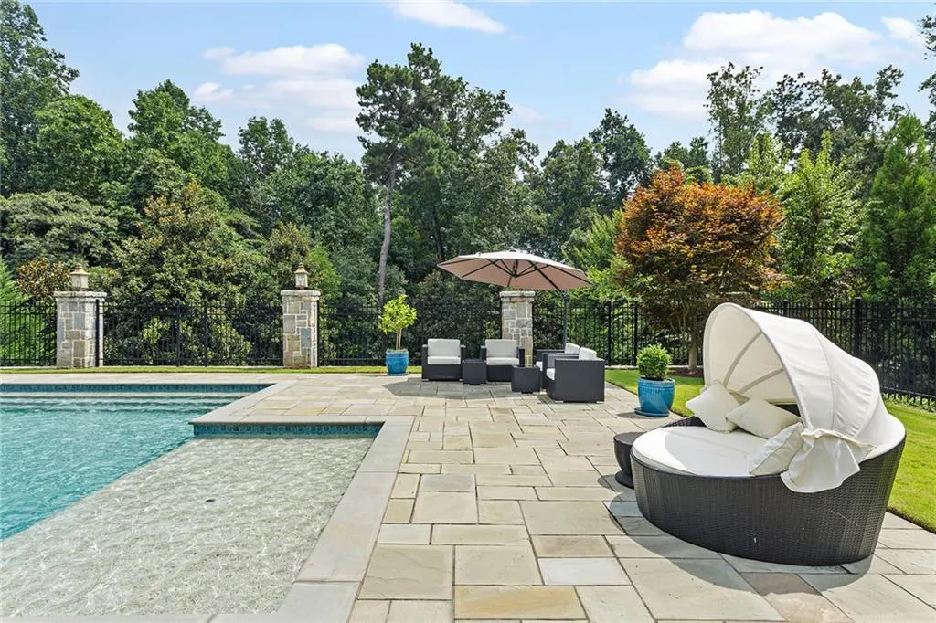 153 Mystic Place, Atlanta, Georgia 30342, 6 Bedrooms Bedrooms, ,6 BathroomsBathrooms,Residential,Sold,153 Mystic Place,7357619