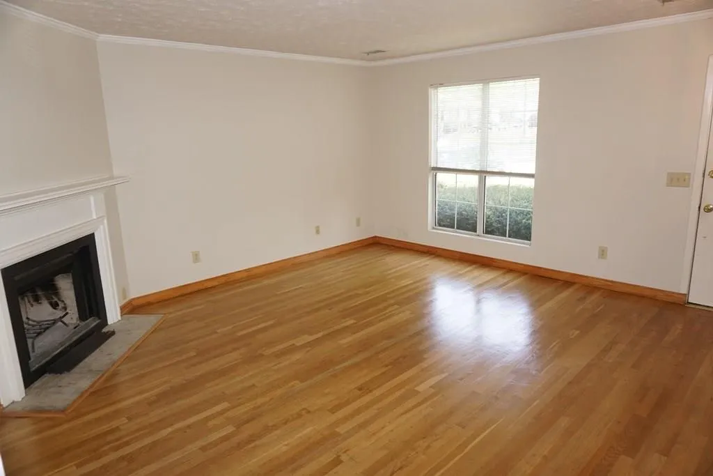 2205 Queen Anne Court Unit 2205, Atlanta, Georgia 30350, 2 Bedrooms Bedrooms, ,2 BathroomsBathrooms,Residential,Sold,2205 Queen Anne Court Unit 2205,5854980