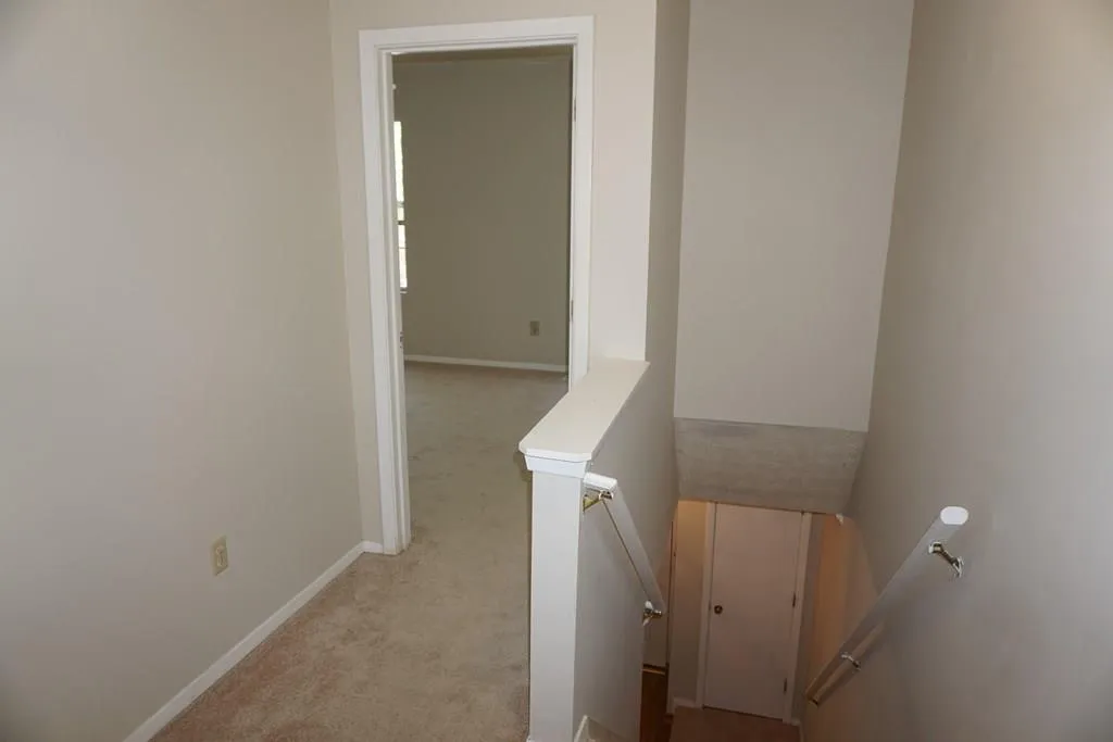 2205 Queen Anne Court Unit 2205, Atlanta, Georgia 30350, 2 Bedrooms Bedrooms, ,2 BathroomsBathrooms,Residential,Sold,2205 Queen Anne Court Unit 2205,5854980