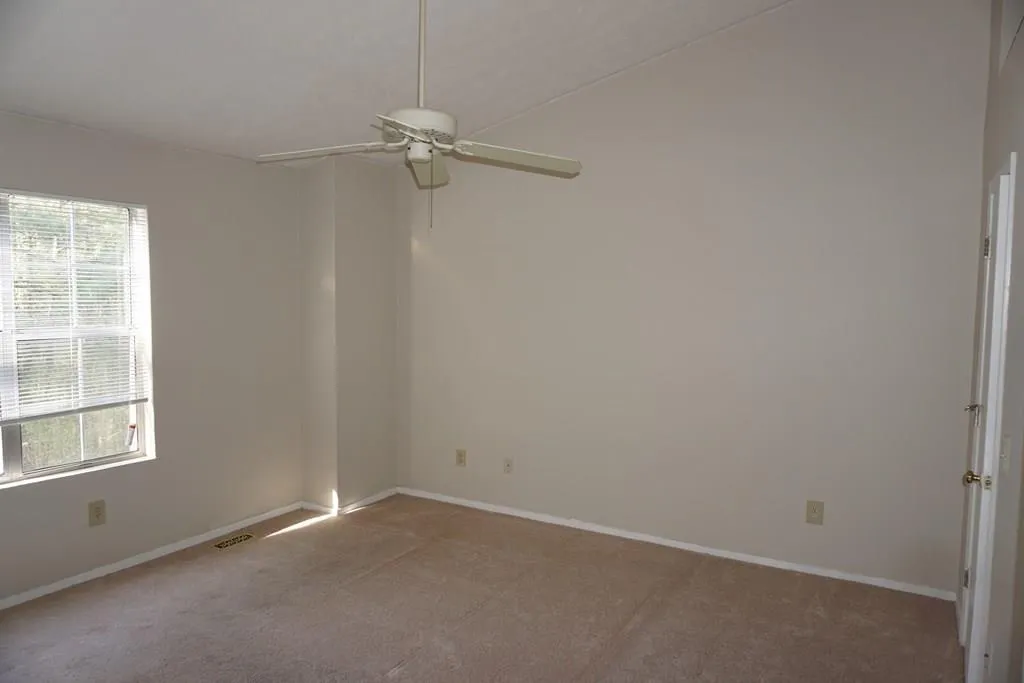 2205 Queen Anne Court Unit 2205, Atlanta, Georgia 30350, 2 Bedrooms Bedrooms, ,2 BathroomsBathrooms,Residential,Sold,2205 Queen Anne Court Unit 2205,5854980