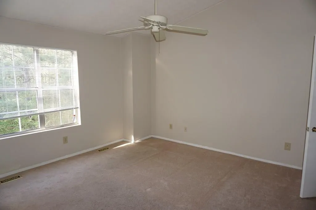 2205 Queen Anne Court Unit 2205, Atlanta, Georgia 30350, 2 Bedrooms Bedrooms, ,2 BathroomsBathrooms,Residential,Sold,2205 Queen Anne Court Unit 2205,5854980