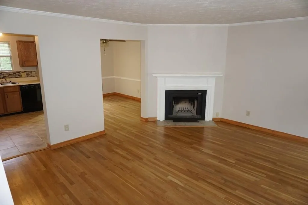 2205 Queen Anne Court Unit 2205, Atlanta, Georgia 30350, 2 Bedrooms Bedrooms, ,2 BathroomsBathrooms,Residential,Sold,2205 Queen Anne Court Unit 2205,5854980