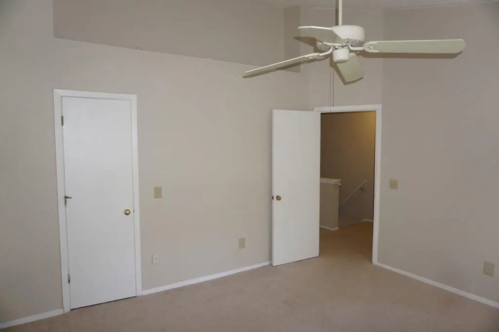 2205 Queen Anne Court Unit 2205, Atlanta, Georgia 30350, 2 Bedrooms Bedrooms, ,2 BathroomsBathrooms,Residential,Sold,2205 Queen Anne Court Unit 2205,5854980