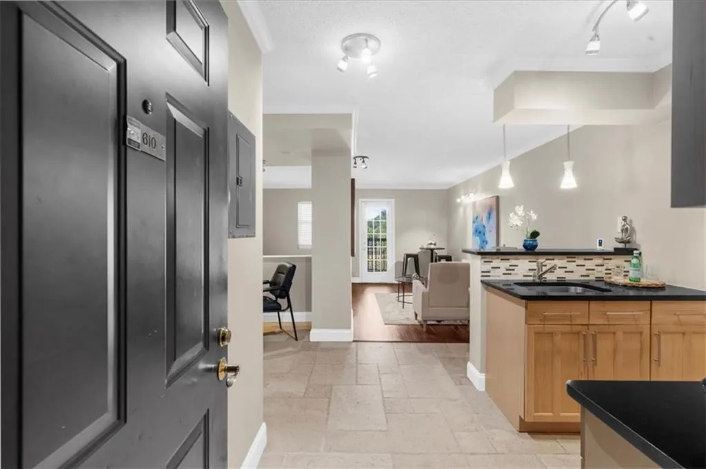 795 Hammond Drive Unit 610, Atlanta, Georgia 30328, 1 Bedroom Bedrooms, ,1 BathroomBathrooms,Residential,For Sale,795 Hammond Drive Unit 610,7669733