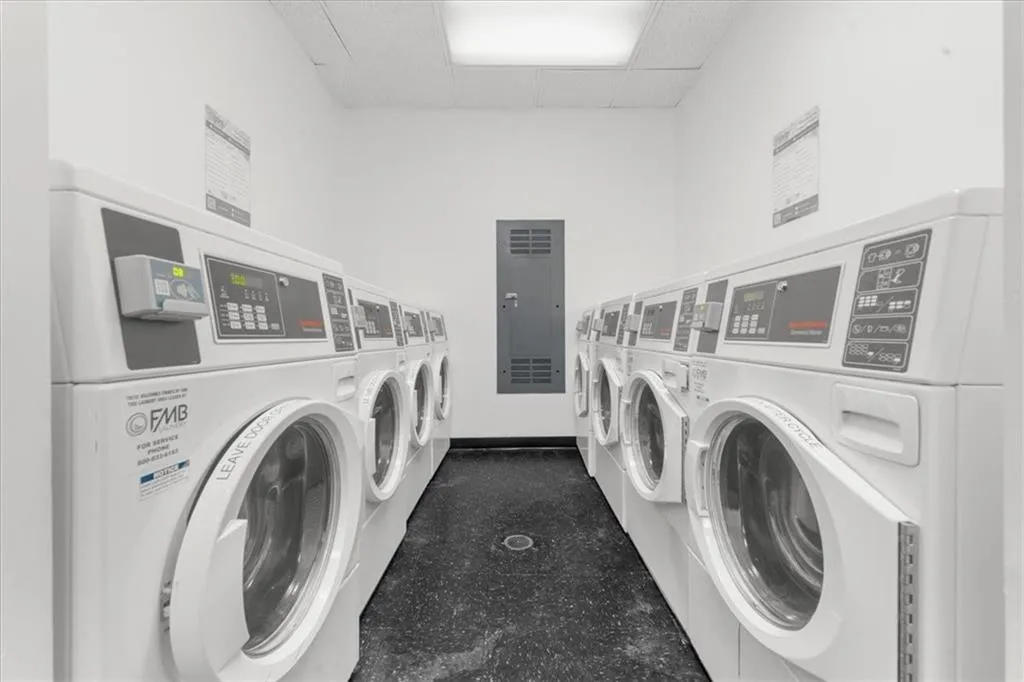 795 Hammond Drive Unit 610, Atlanta, Georgia 30328, 1 Bedroom Bedrooms, ,1 BathroomBathrooms,Residential,For Sale,795 Hammond Drive Unit 610,7669733