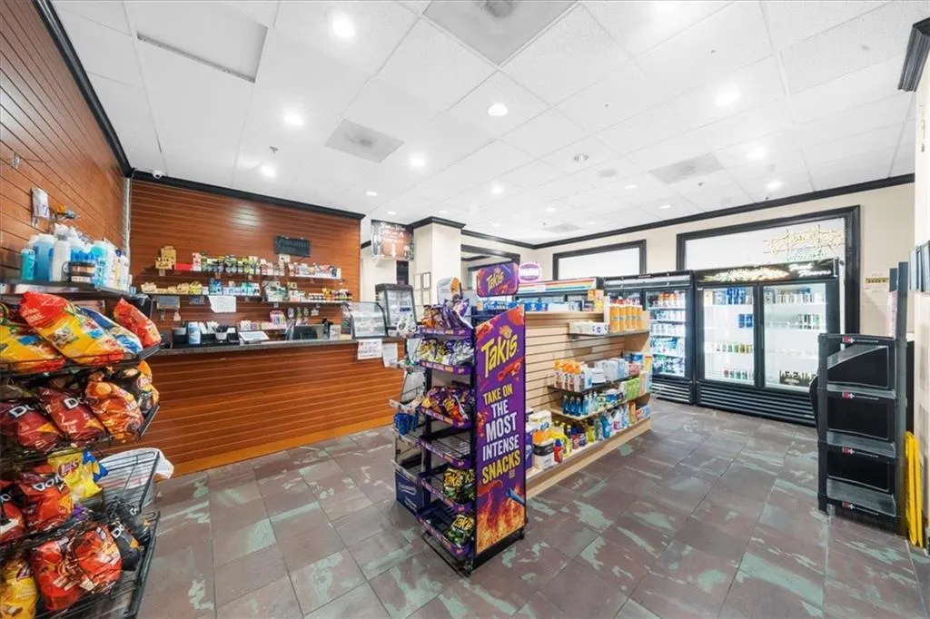 795 Hammond Drive Unit 610, Atlanta, Georgia 30328, 1 Bedroom Bedrooms, ,1 BathroomBathrooms,Residential,For Sale,795 Hammond Drive Unit 610,7669733