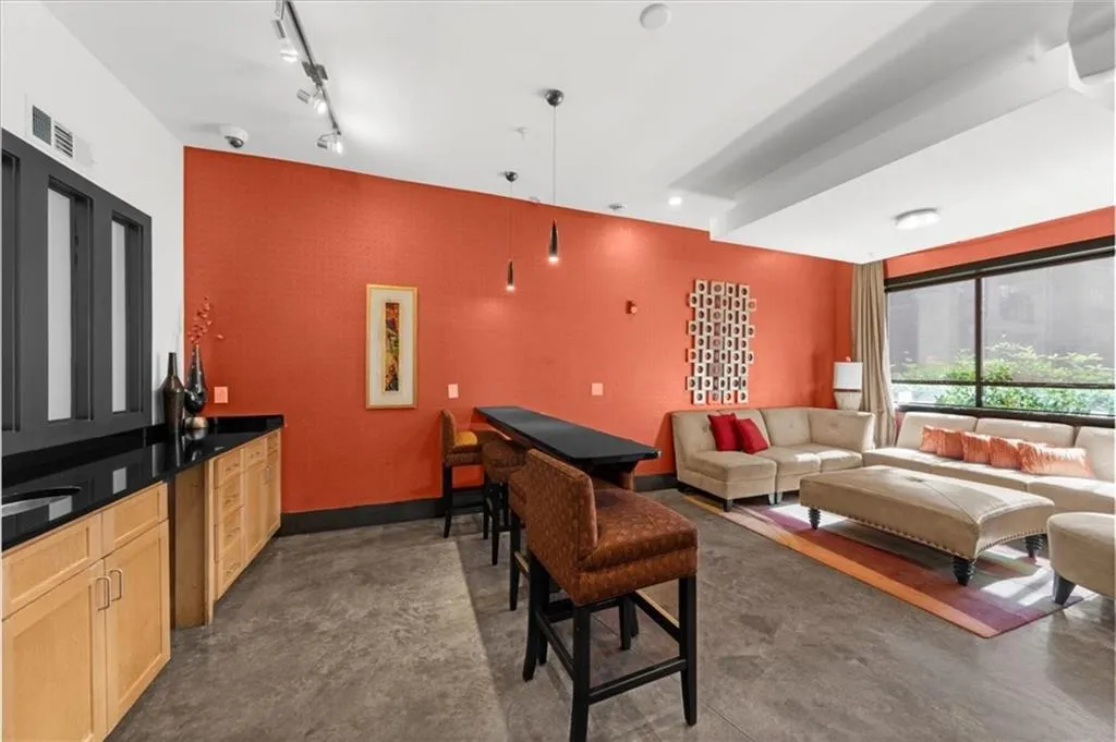 795 Hammond Drive Unit 610, Atlanta, Georgia 30328, 1 Bedroom Bedrooms, ,1 BathroomBathrooms,Residential,For Sale,795 Hammond Drive Unit 610,7669733