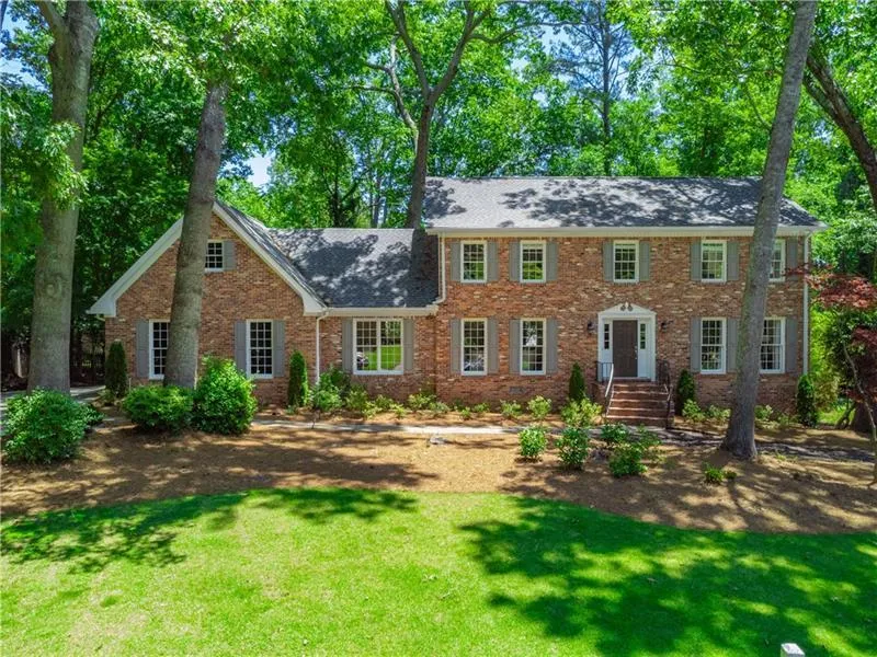 7609 Auden Trail, Sandy Springs, Georgia 30350, 5 Bedrooms Bedrooms, ,3 BathroomsBathrooms,Residential,Sold,7609 Auden Trail,7425018