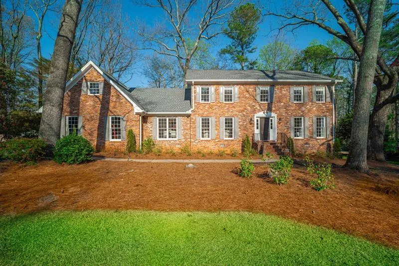 7609 Auden Trail, Sandy Springs, Georgia 30350, 5 Bedrooms Bedrooms, ,3 BathroomsBathrooms,Residential,Sold,7609 Auden Trail,7425018