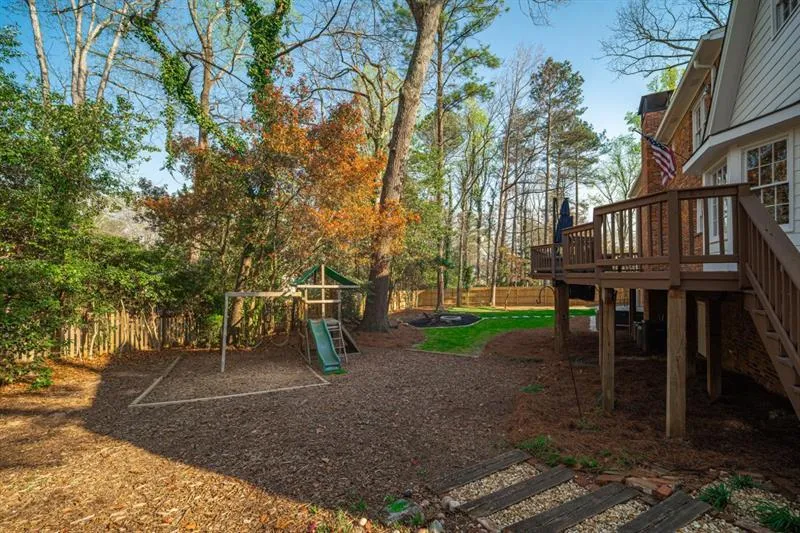 7609 Auden Trail, Sandy Springs, Georgia 30350, 5 Bedrooms Bedrooms, ,3 BathroomsBathrooms,Residential,Sold,7609 Auden Trail,7425018