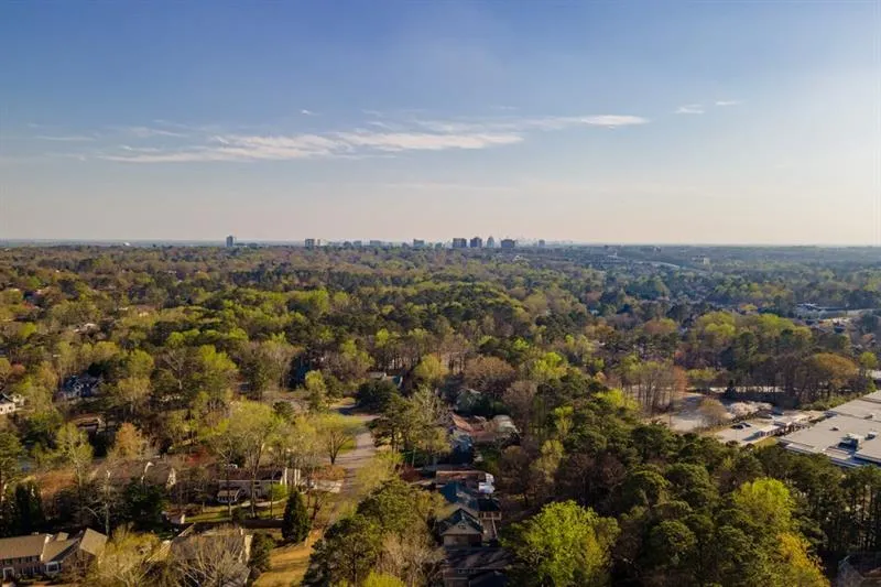 7609 Auden Trail, Sandy Springs, Georgia 30350, 5 Bedrooms Bedrooms, ,3 BathroomsBathrooms,Residential,Sold,7609 Auden Trail,7425018