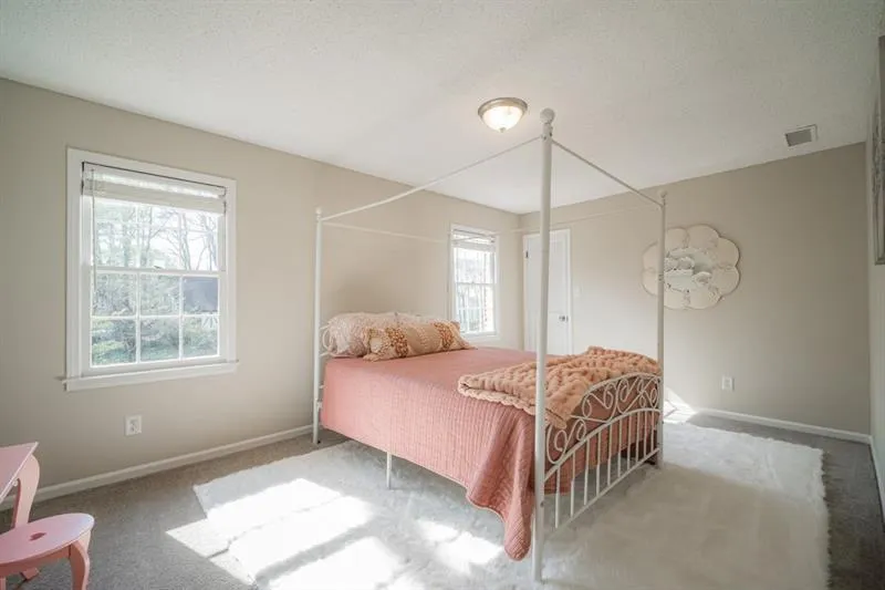 7609 Auden Trail, Sandy Springs, Georgia 30350, 5 Bedrooms Bedrooms, ,3 BathroomsBathrooms,Residential,Sold,7609 Auden Trail,7425018