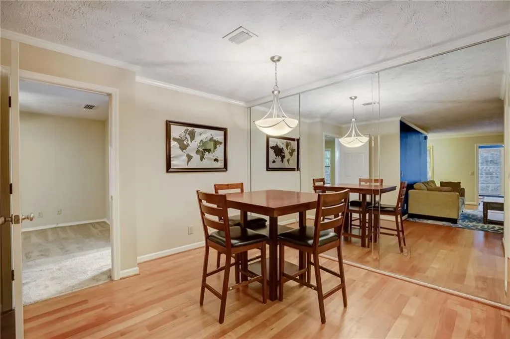 1605 Gettysburg Place Unit 1605, Sandy Springs, Georgia 30350, 2 Bedrooms Bedrooms, ,2 BathroomsBathrooms,Residential,Sold,1605 Gettysburg Place Unit 1605,7254308