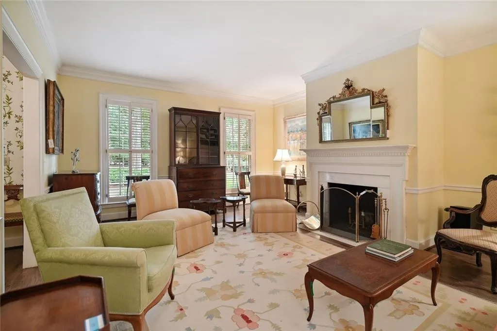 299 Glencastle Drive, Sandy Springs, Georgia 30327, 5 Bedrooms Bedrooms, ,4 BathroomsBathrooms,Residential,Sold,299 Glencastle Drive,7095068 299 Glencastle Drive, Sandy Springs, Georgia 30327, 5 Bedrooms Bedrooms, ,4 BathroomsBathrooms,Residential,Sold,299 Glencastle Drive,7095068