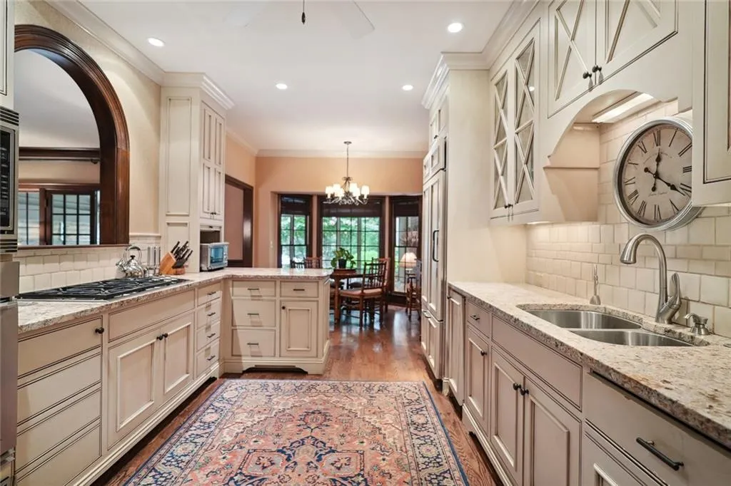 299 Glencastle Drive, Sandy Springs, Georgia 30327, 5 Bedrooms Bedrooms, ,4 BathroomsBathrooms,Residential,Sold,299 Glencastle Drive,7095068 299 Glencastle Drive, Sandy Springs, Georgia 30327, 5 Bedrooms Bedrooms, ,4 BathroomsBathrooms,Residential,Sold,299 Glencastle Drive,7095068