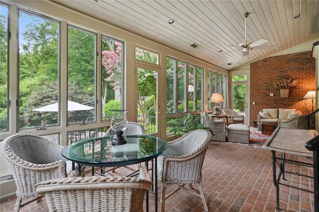 299 Glencastle Drive, Sandy Springs, Georgia 30327, 5 Bedrooms Bedrooms, ,4 BathroomsBathrooms,Residential,Sold,299 Glencastle Drive,7095068 299 Glencastle Drive, Sandy Springs, Georgia 30327, 5 Bedrooms Bedrooms, ,4 BathroomsBathrooms,Residential,Sold,299 Glencastle Drive,7095068