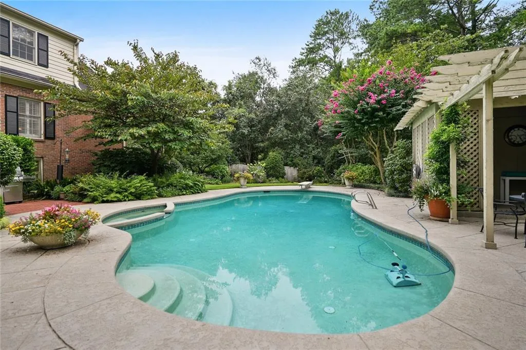 299 Glencastle Drive, Sandy Springs, Georgia 30327, 5 Bedrooms Bedrooms, ,4 BathroomsBathrooms,Residential,Sold,299 Glencastle Drive,7095068 299 Glencastle Drive, Sandy Springs, Georgia 30327, 5 Bedrooms Bedrooms, ,4 BathroomsBathrooms,Residential,Sold,299 Glencastle Drive,7095068