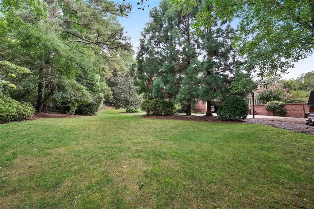 299 Glencastle Drive, Sandy Springs, Georgia 30327, 5 Bedrooms Bedrooms, ,4 BathroomsBathrooms,Residential,Sold,299 Glencastle Drive,7095068 299 Glencastle Drive, Sandy Springs, Georgia 30327, 5 Bedrooms Bedrooms, ,4 BathroomsBathrooms,Residential,Sold,299 Glencastle Drive,7095068