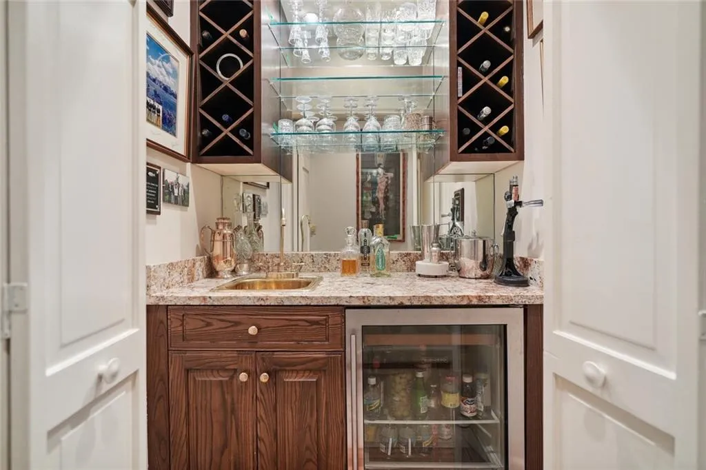 299 Glencastle Drive, Sandy Springs, Georgia 30327, 5 Bedrooms Bedrooms, ,4 BathroomsBathrooms,Residential,Sold,299 Glencastle Drive,7095068 299 Glencastle Drive, Sandy Springs, Georgia 30327, 5 Bedrooms Bedrooms, ,4 BathroomsBathrooms,Residential,Sold,299 Glencastle Drive,7095068