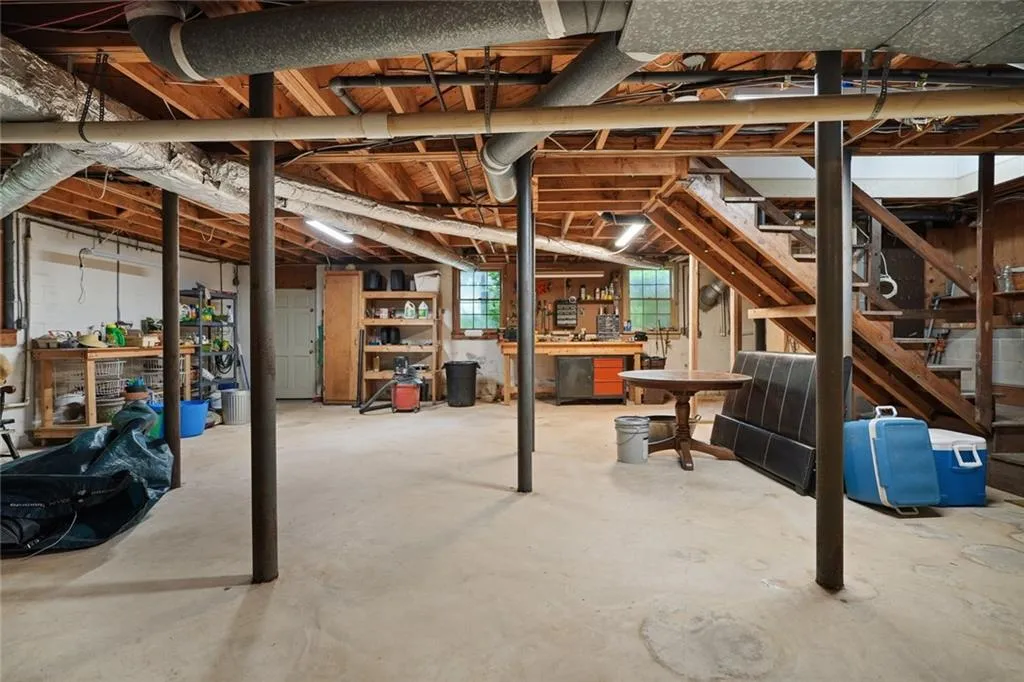 299 Glencastle Drive, Sandy Springs, Georgia 30327, 5 Bedrooms Bedrooms, ,4 BathroomsBathrooms,Residential,Sold,299 Glencastle Drive,7095068 299 Glencastle Drive, Sandy Springs, Georgia 30327, 5 Bedrooms Bedrooms, ,4 BathroomsBathrooms,Residential,Sold,299 Glencastle Drive,7095068