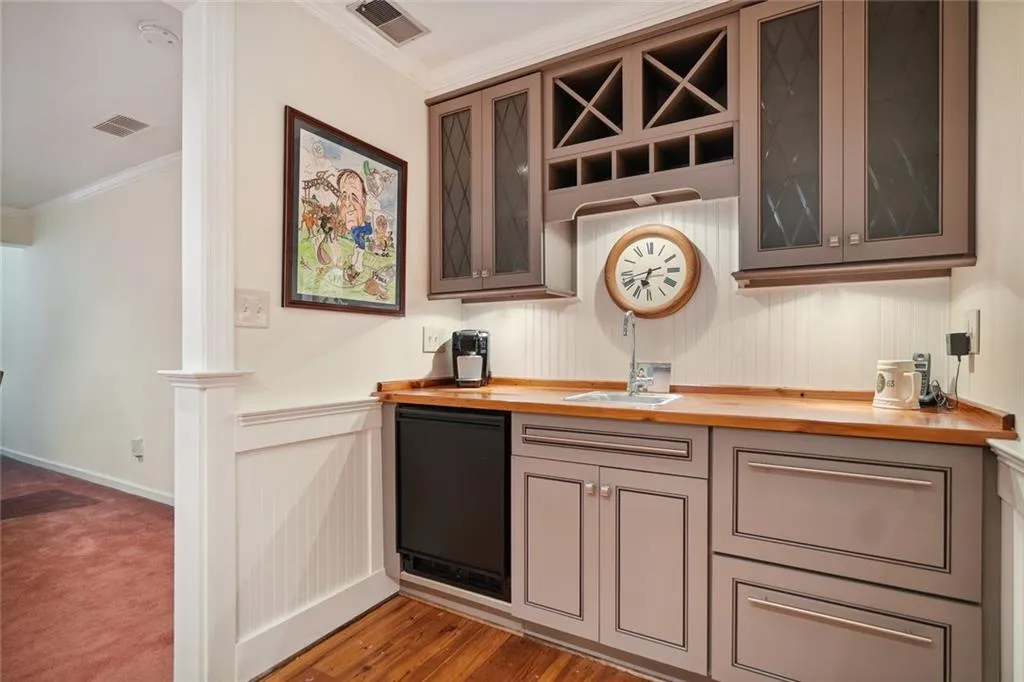 299 Glencastle Drive, Sandy Springs, Georgia 30327, 5 Bedrooms Bedrooms, ,4 BathroomsBathrooms,Residential,Sold,299 Glencastle Drive,7095068 299 Glencastle Drive, Sandy Springs, Georgia 30327, 5 Bedrooms Bedrooms, ,4 BathroomsBathrooms,Residential,Sold,299 Glencastle Drive,7095068