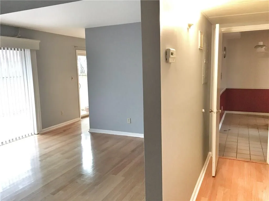 5400 Roswell Road Unit A6, Atlanta, Georgia 30342, 2 Bedrooms Bedrooms, ,1 BathroomBathrooms,Residential,Sold,5400 Roswell Road Unit A6,5963804
