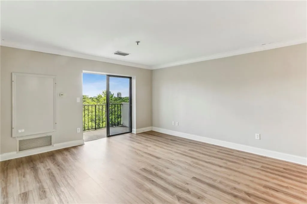 300 Johnson Ferry Road Ne Unit A811, Atlanta, Georgia 30328, 1 Bedroom Bedrooms, ,1 BathroomBathrooms,Residential,For Sale,300 Johnson Ferry Road Ne Unit A811,7658371