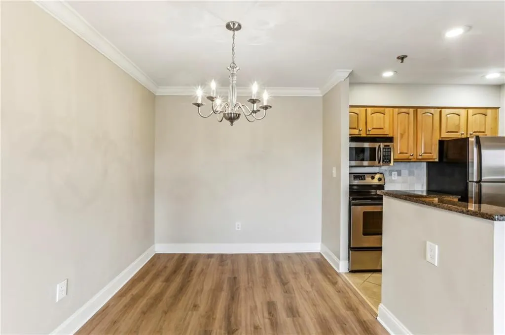 300 Johnson Ferry Road Ne Unit A811, Atlanta, Georgia 30328, 1 Bedroom Bedrooms, ,1 BathroomBathrooms,Residential,For Sale,300 Johnson Ferry Road Ne Unit A811,7658371