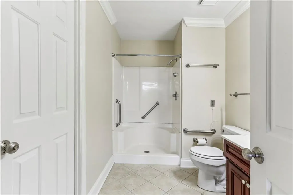 300 Johnson Ferry Road Ne Unit A811, Atlanta, Georgia 30328, 1 Bedroom Bedrooms, ,1 BathroomBathrooms,Residential,For Sale,300 Johnson Ferry Road Ne Unit A811,7658371