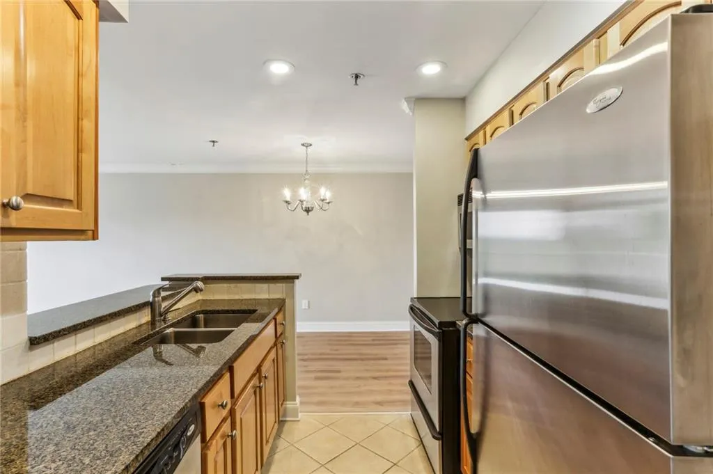 300 Johnson Ferry Road Ne Unit A811, Atlanta, Georgia 30328, 1 Bedroom Bedrooms, ,1 BathroomBathrooms,Residential,For Sale,300 Johnson Ferry Road Ne Unit A811,7658371