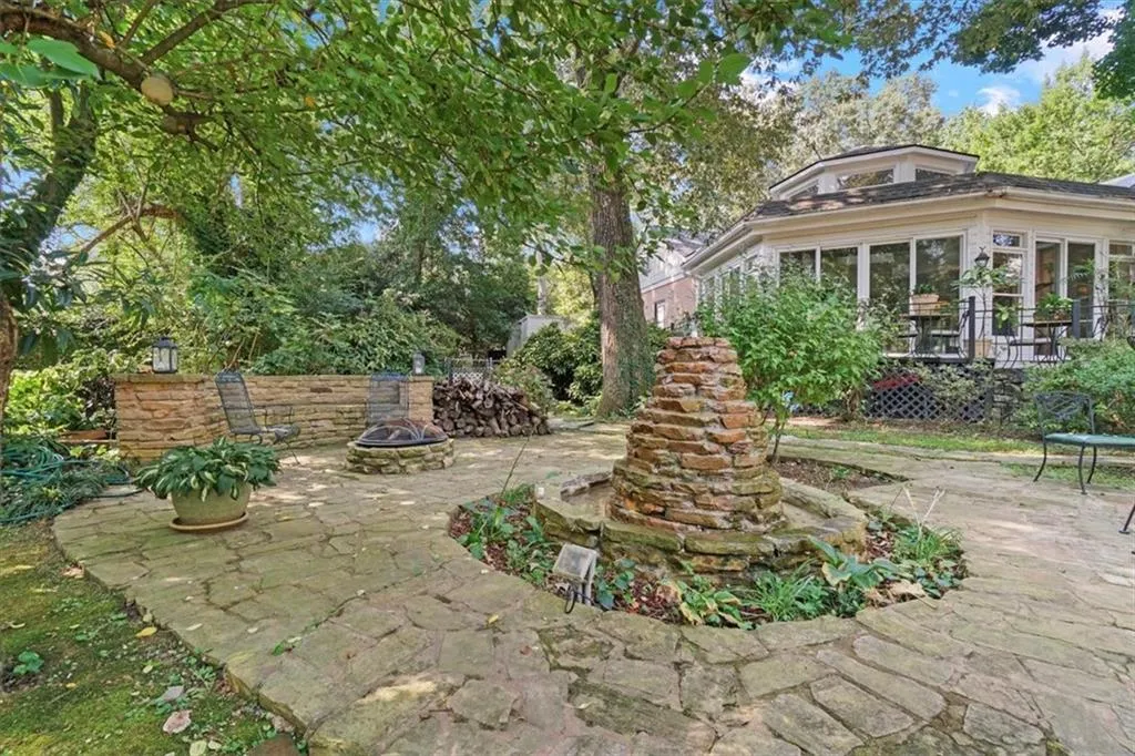 3061 Peachtree Drive Ne, Atlanta, Georgia 30305, 3 Bedrooms Bedrooms, ,2 BathroomsBathrooms,Residential,For Sale,3061 Peachtree Drive Ne,7656311