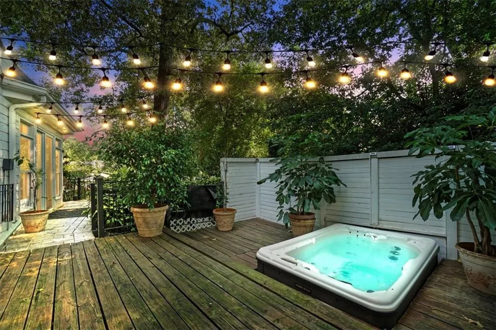 3061 Peachtree Drive Ne, Atlanta, Georgia 30305, 3 Bedrooms Bedrooms, ,2 BathroomsBathrooms,Residential,For Sale,3061 Peachtree Drive Ne,7656311