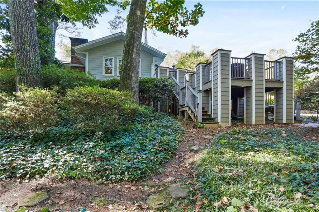 5855 Brookgreen Road, Sandy Springs, Georgia 30328, 4 Bedrooms Bedrooms, ,3 BathroomsBathrooms,Residential,Sold,5855 Brookgreen Road,6798626