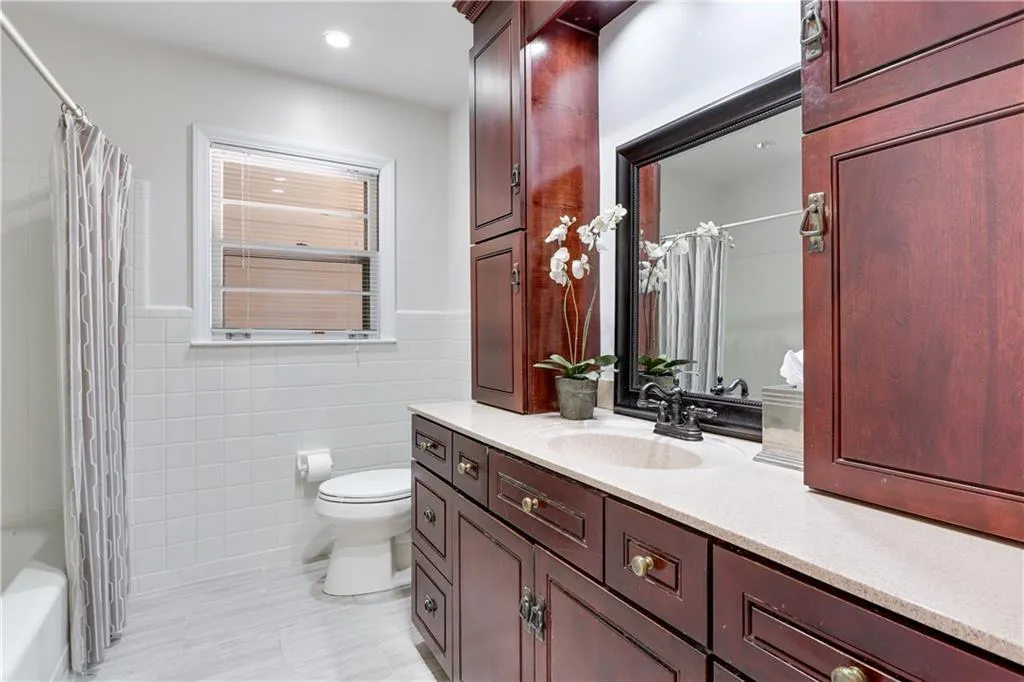 5855 Brookgreen Road, Sandy Springs, Georgia 30328, 4 Bedrooms Bedrooms, ,3 BathroomsBathrooms,Residential,Sold,5855 Brookgreen Road,6798626