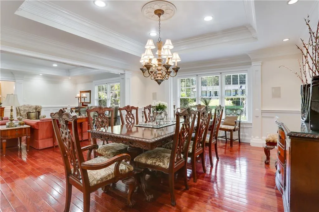 5855 Brookgreen Road, Sandy Springs, Georgia 30328, 4 Bedrooms Bedrooms, ,3 BathroomsBathrooms,Residential,Sold,5855 Brookgreen Road,6798626