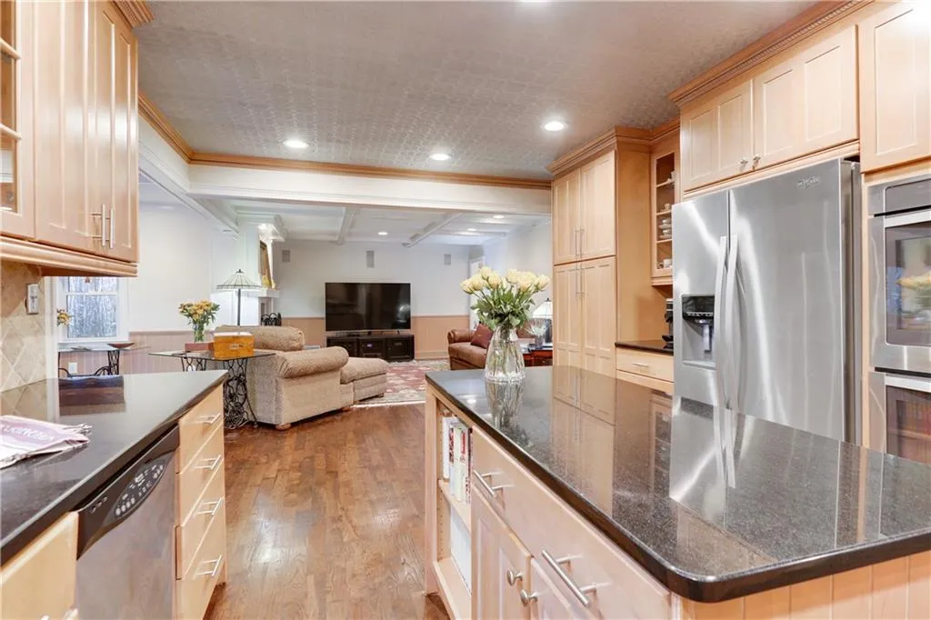 5855 Brookgreen Road, Sandy Springs, Georgia 30328, 4 Bedrooms Bedrooms, ,3 BathroomsBathrooms,Residential,Sold,5855 Brookgreen Road,6798626