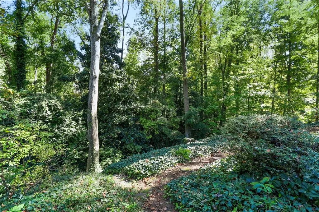 5855 Brookgreen Road, Sandy Springs, Georgia 30328, 4 Bedrooms Bedrooms, ,3 BathroomsBathrooms,Residential,Sold,5855 Brookgreen Road,6798626