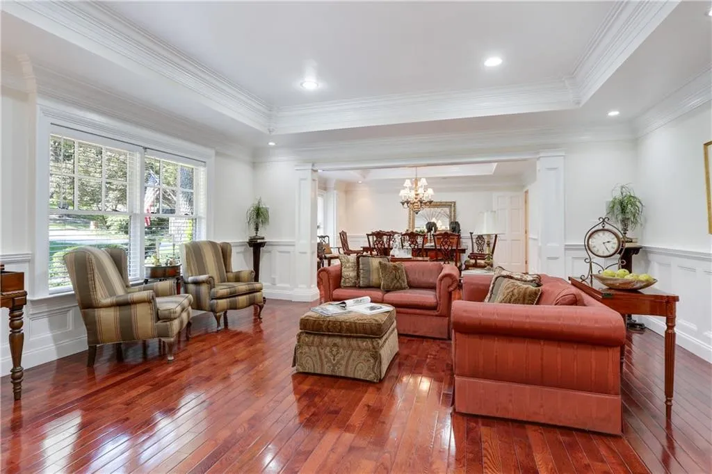 5855 Brookgreen Road, Sandy Springs, Georgia 30328, 4 Bedrooms Bedrooms, ,3 BathroomsBathrooms,Residential,Sold,5855 Brookgreen Road,6798626