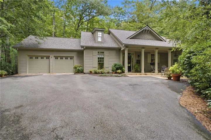 CHARMING RANCH HOME