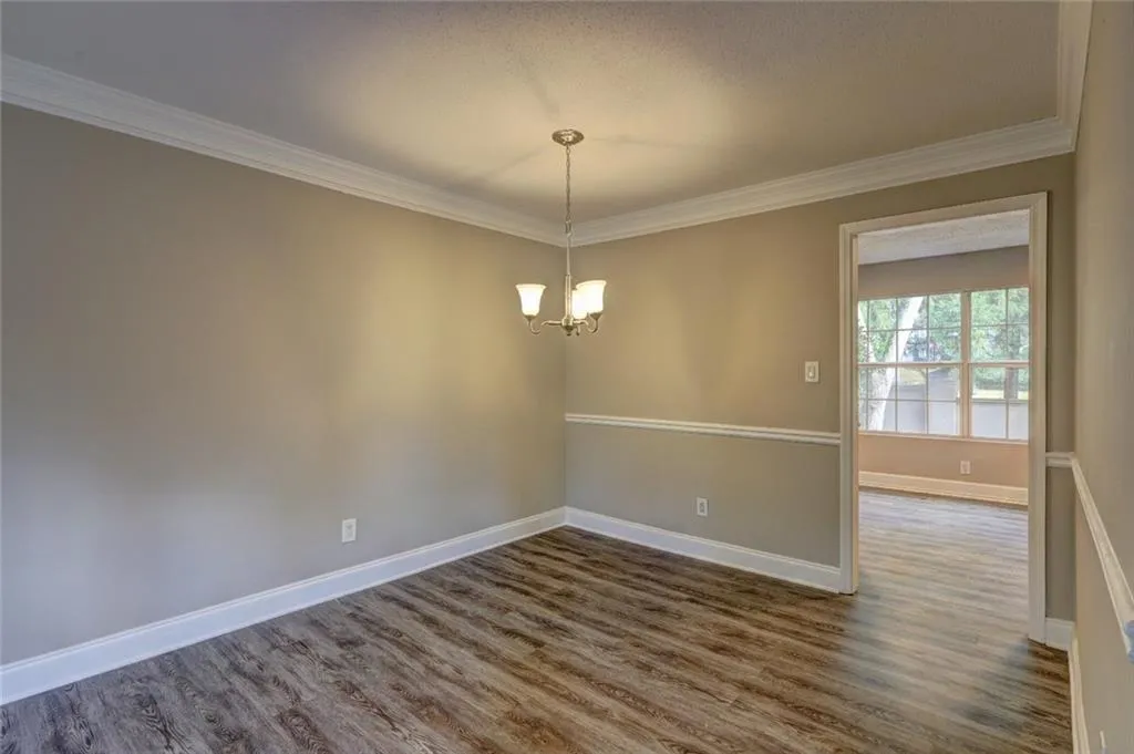 6980 Roswell Road Unit A6, Sandy Springs, Georgia 30328, 3 Bedrooms Bedrooms, ,2 BathroomsBathrooms,Residential,Sold,6980 Roswell Road Unit A6,7149428