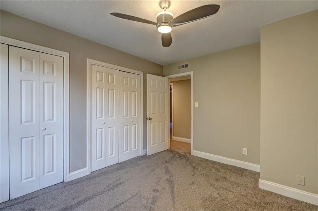 6980 Roswell Road Unit A6, Sandy Springs, Georgia 30328, 3 Bedrooms Bedrooms, ,2 BathroomsBathrooms,Residential,Sold,6980 Roswell Road Unit A6,7149428