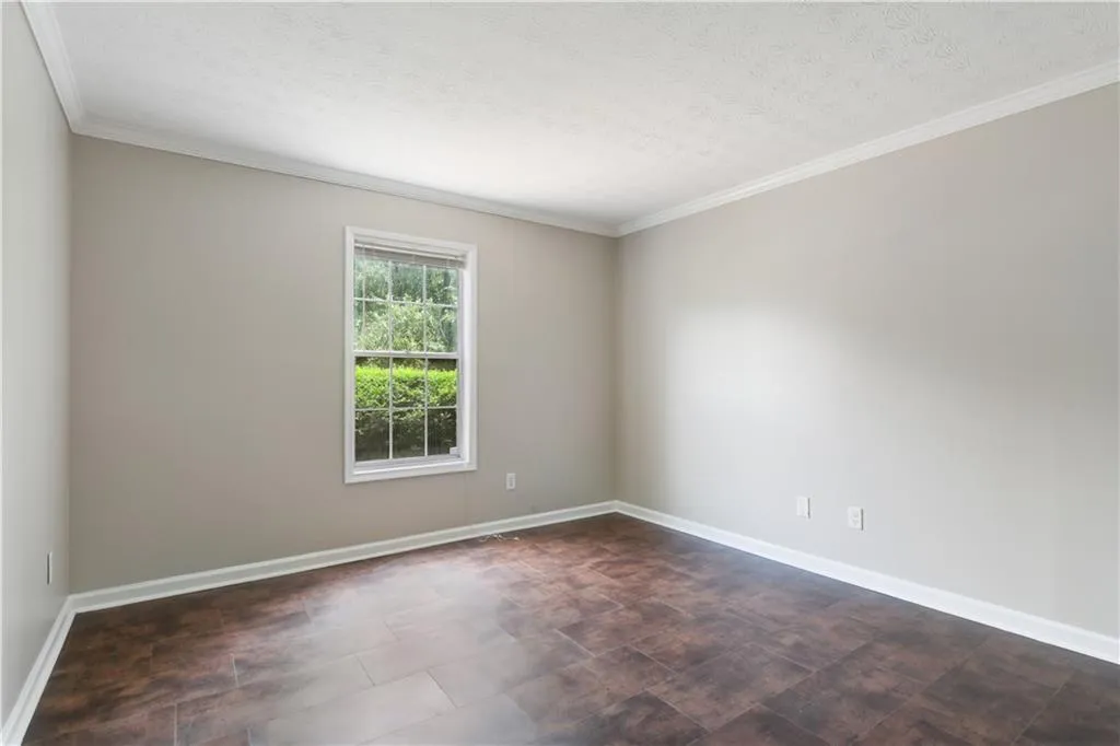 1106 Natchez Trace, Atlanta, Georgia 30350, 2 Bedrooms Bedrooms, ,1 BathroomBathrooms,Residential,Sold,1106 Natchez Trace,6585168