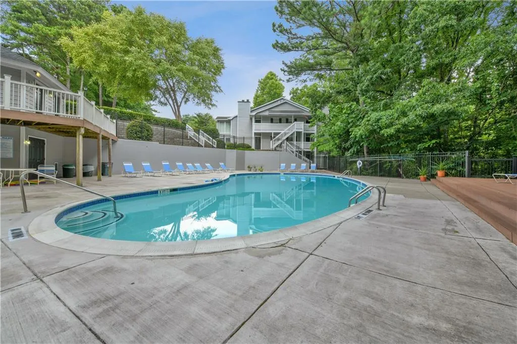 1106 Natchez Trace, Atlanta, Georgia 30350, 2 Bedrooms Bedrooms, ,1 BathroomBathrooms,Residential,Sold,1106 Natchez Trace,6585168