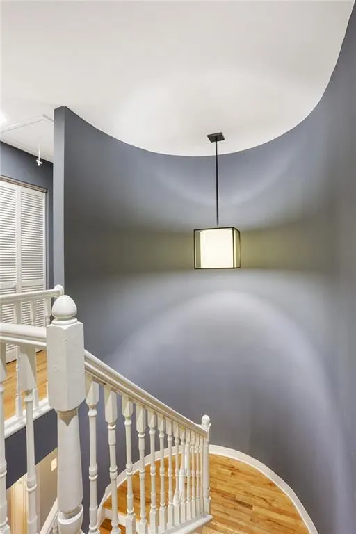 214 Peachtree Hollow Court, Atlanta, Georgia 30328, 2 Bedrooms Bedrooms, ,2 BathroomsBathrooms,Residential,Sold,214 Peachtree Hollow Court,6508319