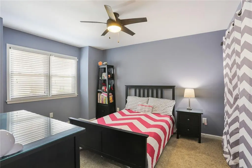 214 Peachtree Hollow Court, Atlanta, Georgia 30328, 2 Bedrooms Bedrooms, ,2 BathroomsBathrooms,Residential,Sold,214 Peachtree Hollow Court,6508319