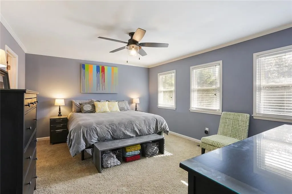 214 Peachtree Hollow Court, Atlanta, Georgia 30328, 2 Bedrooms Bedrooms, ,2 BathroomsBathrooms,Residential,Sold,214 Peachtree Hollow Court,6508319